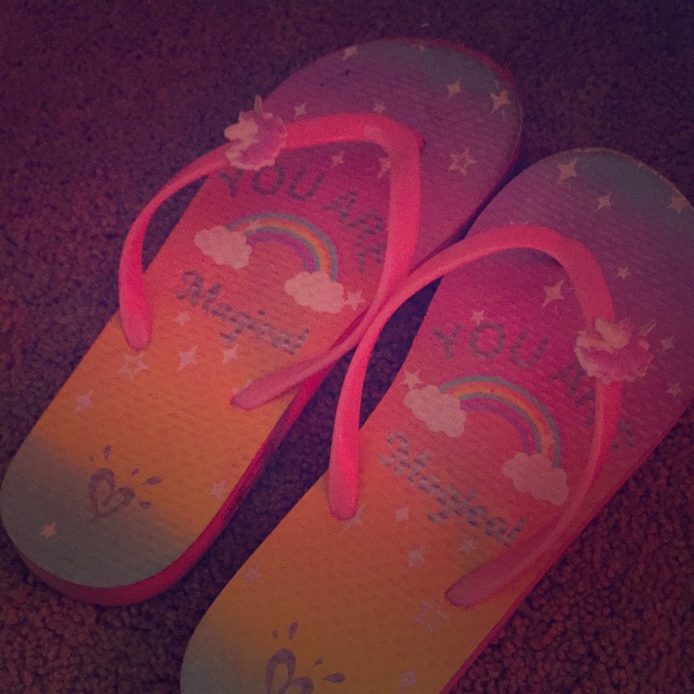Unicorn flip-flops